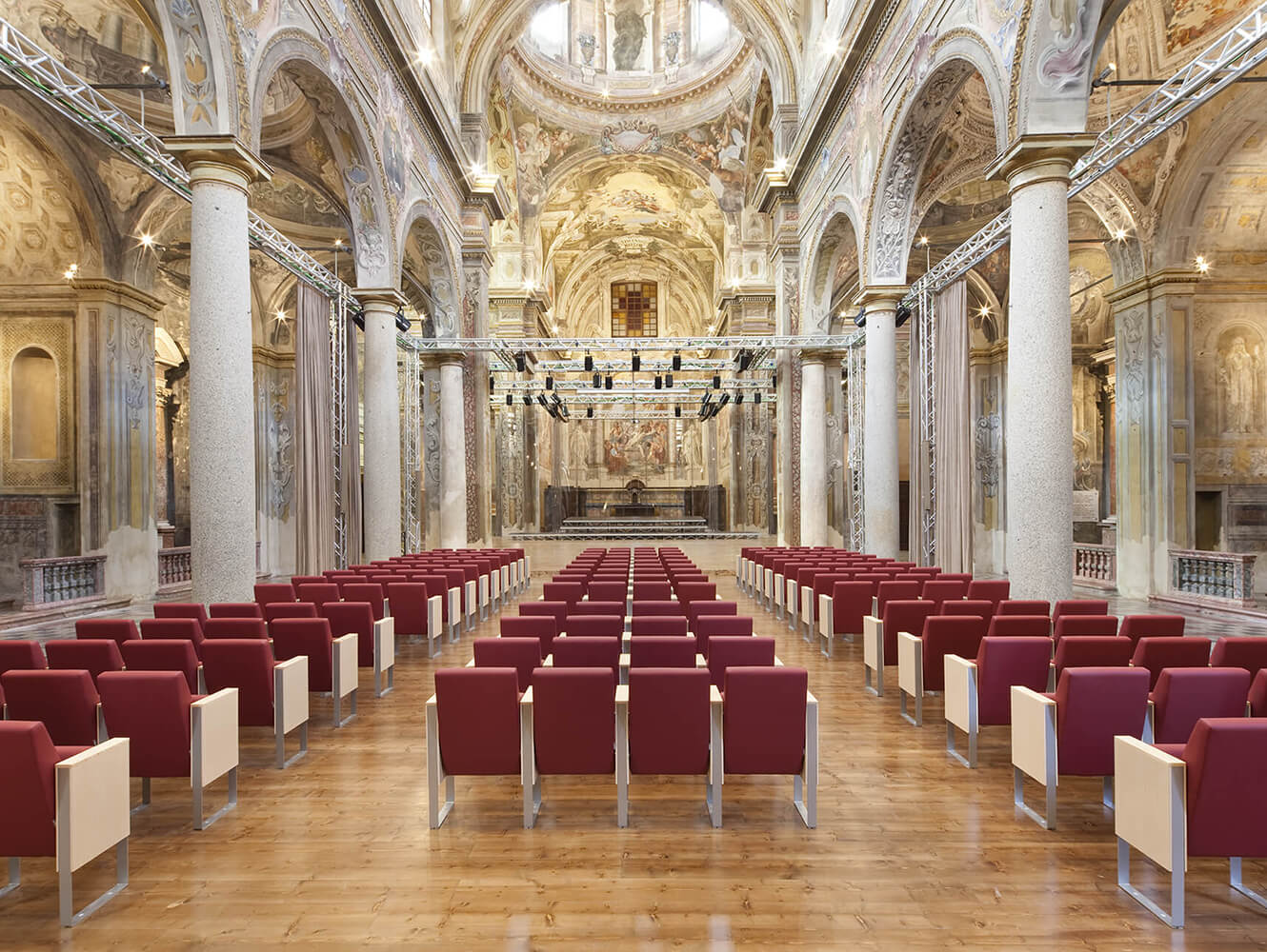 Auditorium San Vincenzo-Piacenza - C100 Armchair by LAMM