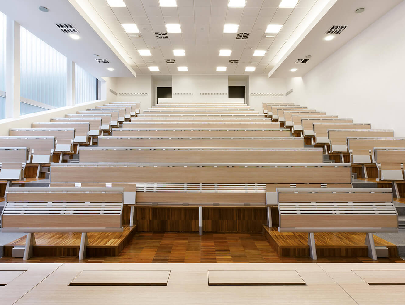 Politecnico di Milano - Runner Study Bench by LAMM