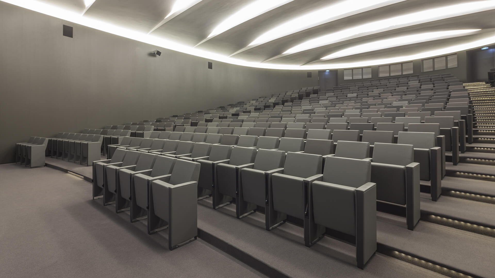 Université Jussieu - Paris - C100 Armchair by LAMM