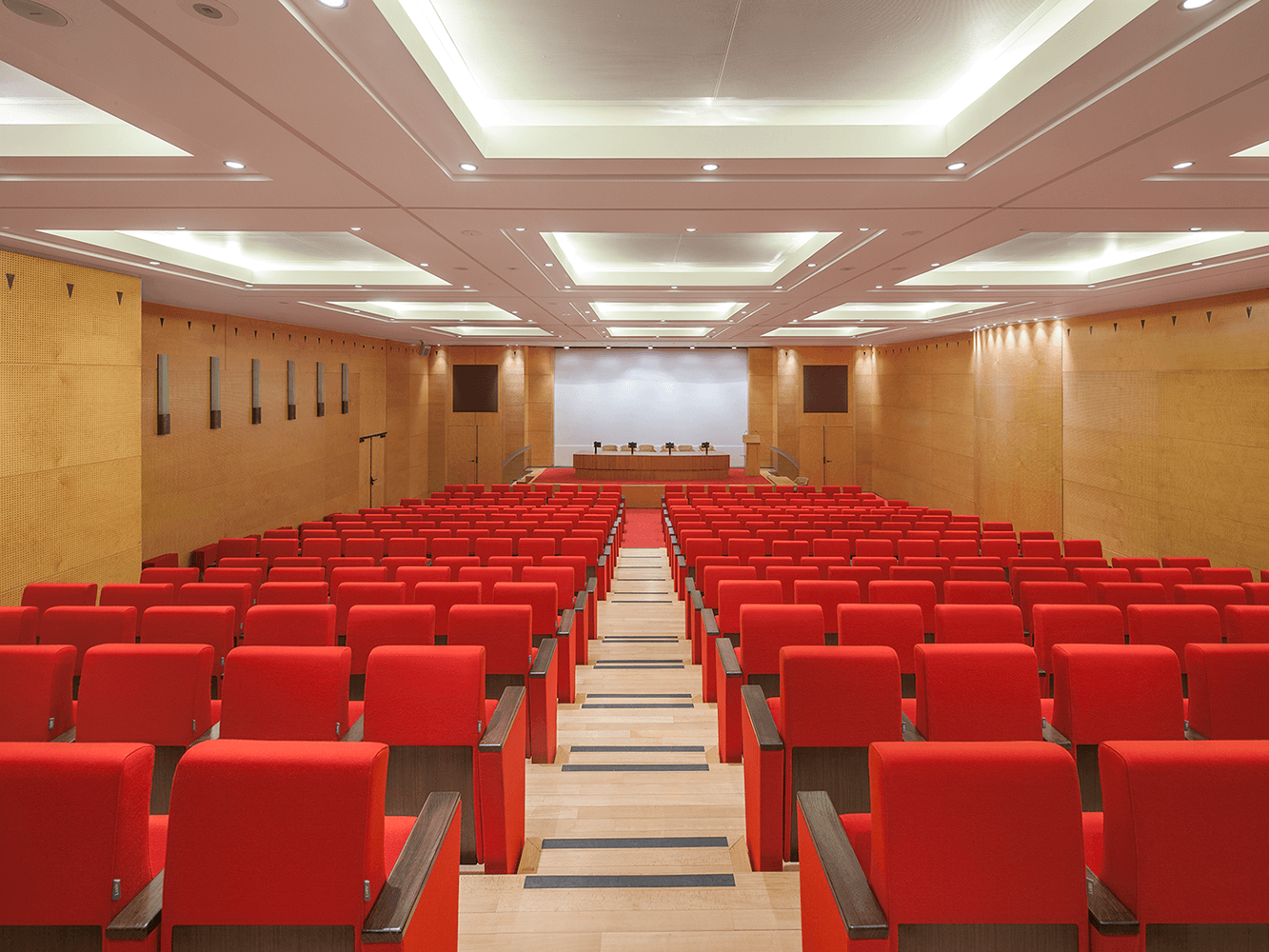 MGEN Headquarters Auditorium - C900 by LAMM