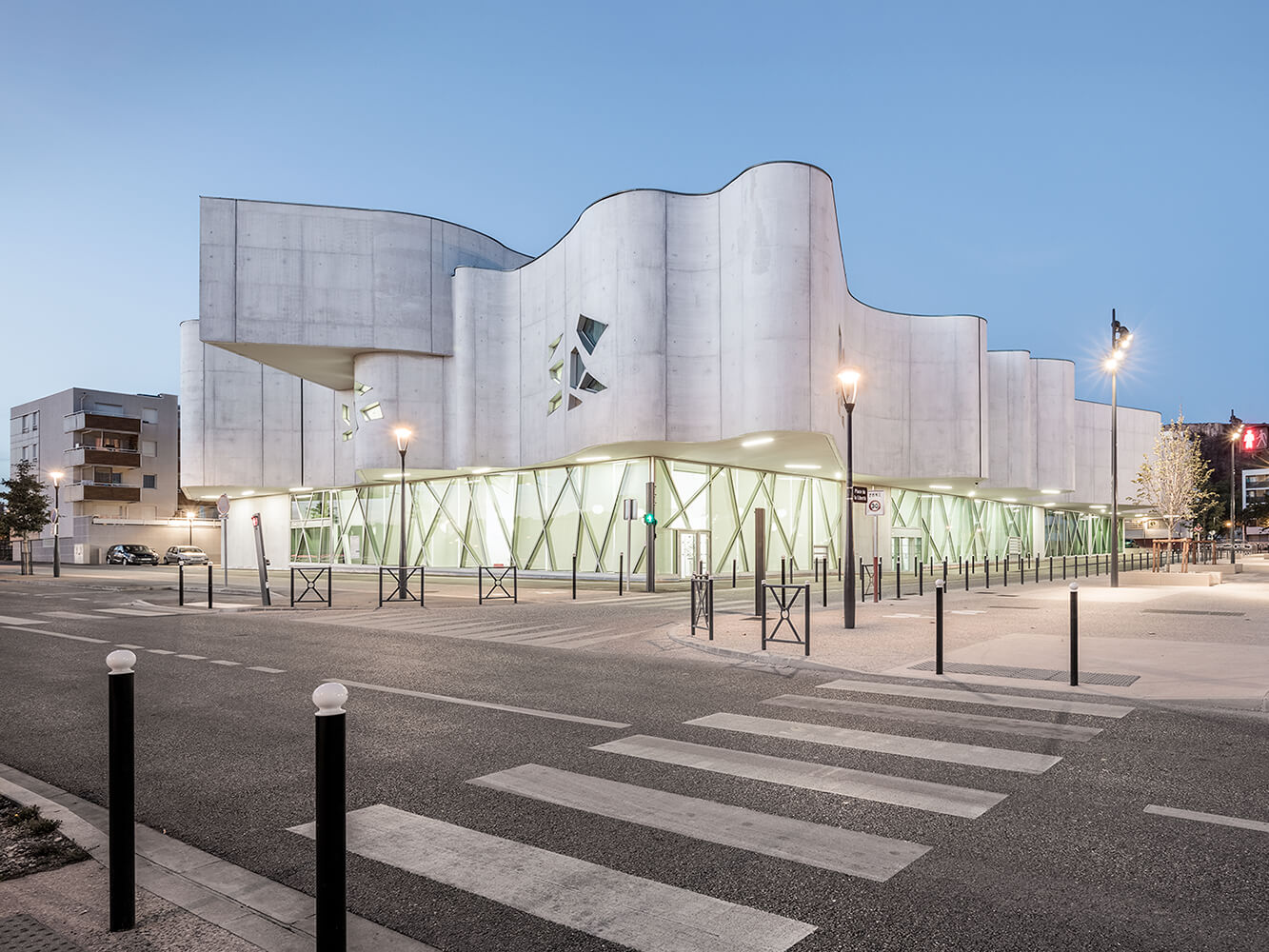 Multimedia Center “La Passerelle” – Vitrolles, France