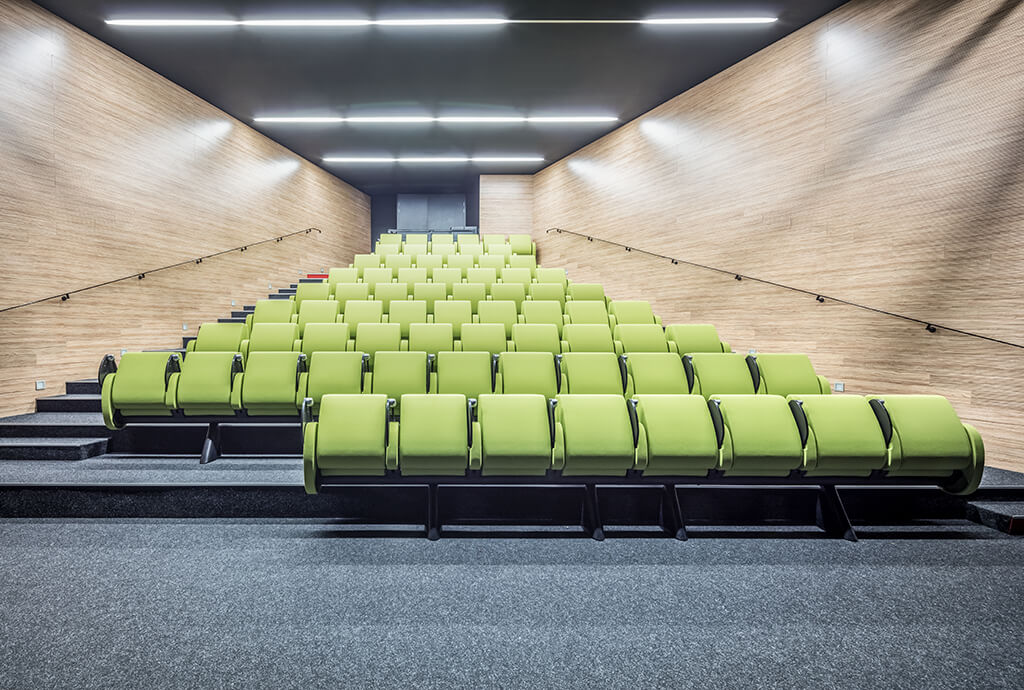 TULIP de LAMM para la Mediateca “La Passerelle” en Vitrolles, Francia