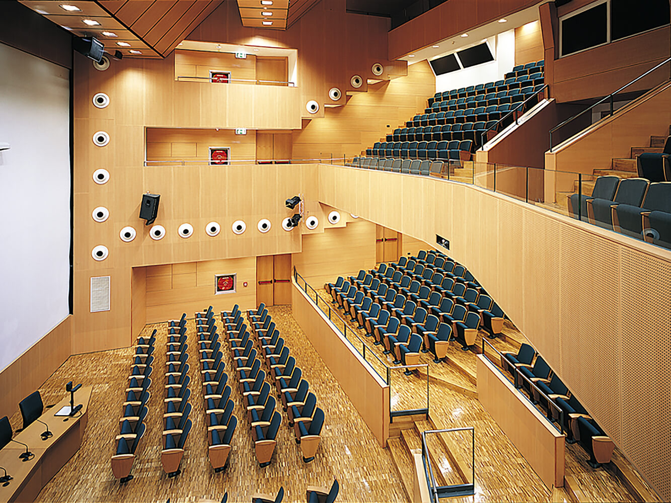 Municipal Theatre of Pinerolo - Idea armchairs by LAMM