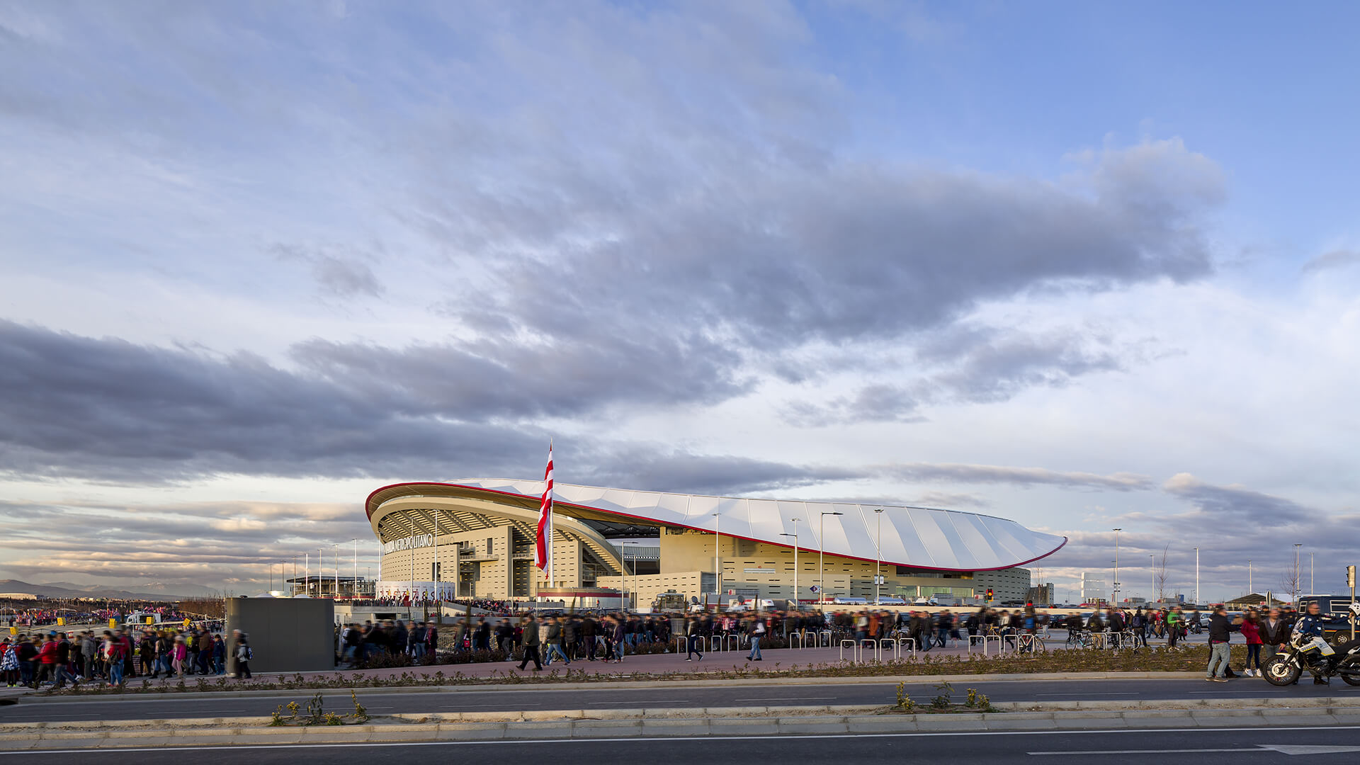 Wanda Metropolitano Stadium - F50 armchair by LAMM